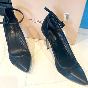 BCBG Black Ankle Strap Pointed Mesh Pumps Sz 8